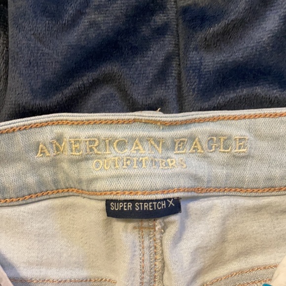 American Eagle Jean Shorts - Picture 4 of 4